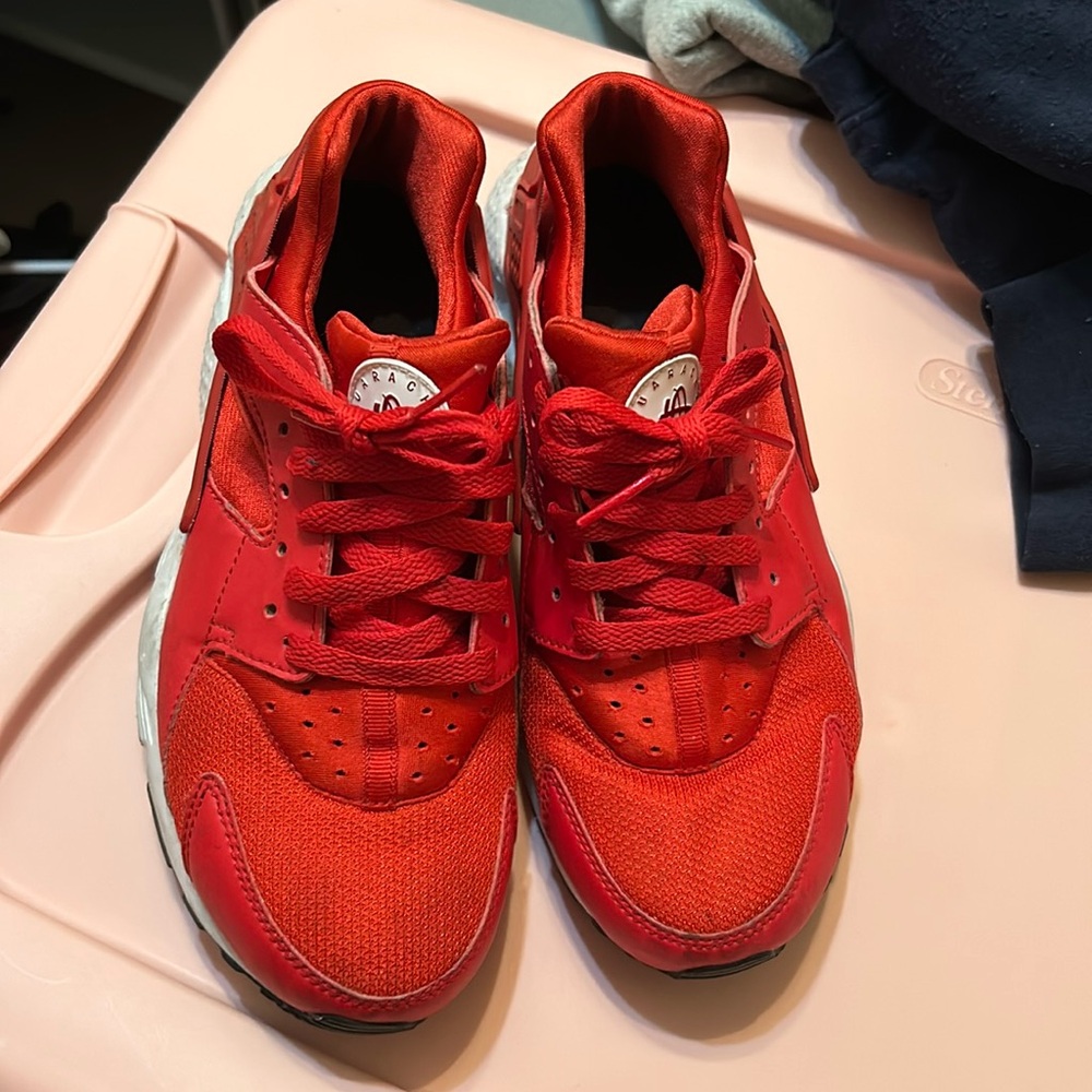 nike huarache shoes size 7Y
